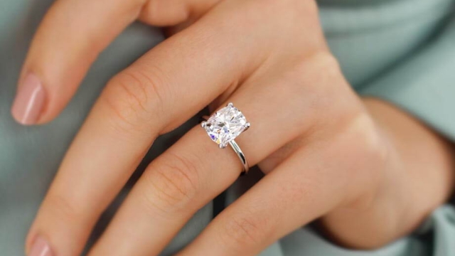 Dazzling Delight: The Allure of Moissanite Engagement Rings